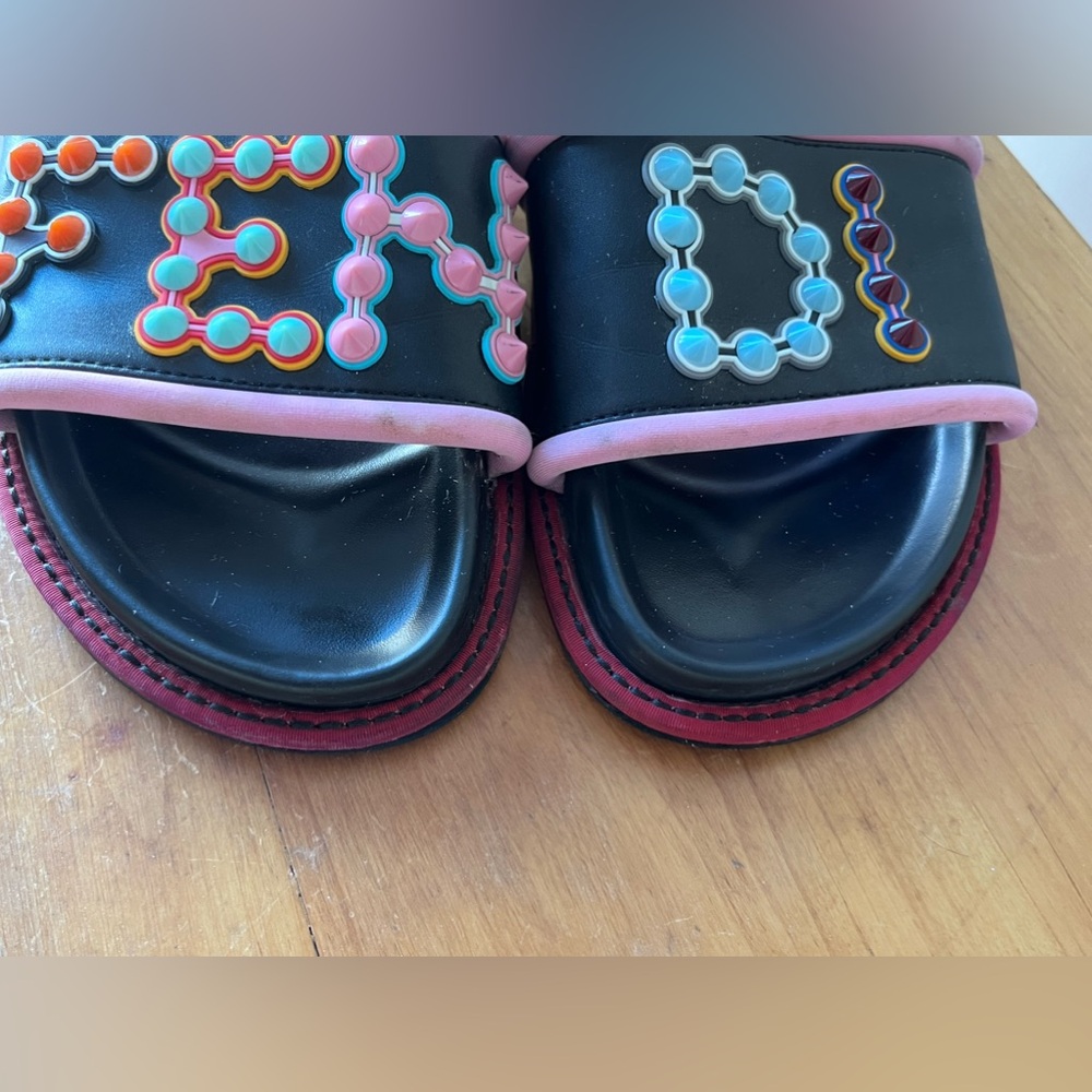 Fendi Resort Slides - Picture 5 of 6